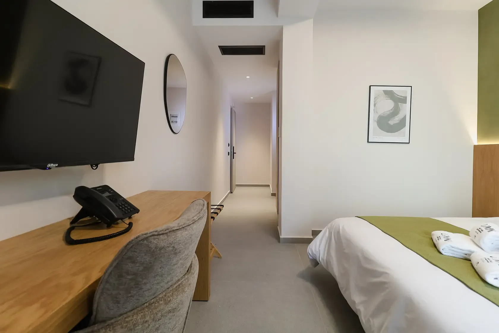 STANDARD DOUBLE ROOM WITH POOL